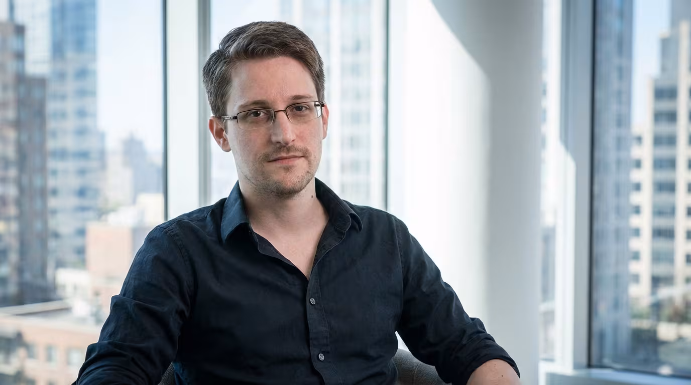 Cover image for post: edward-snowden-the-architect-of-digital-transparency-25930da9